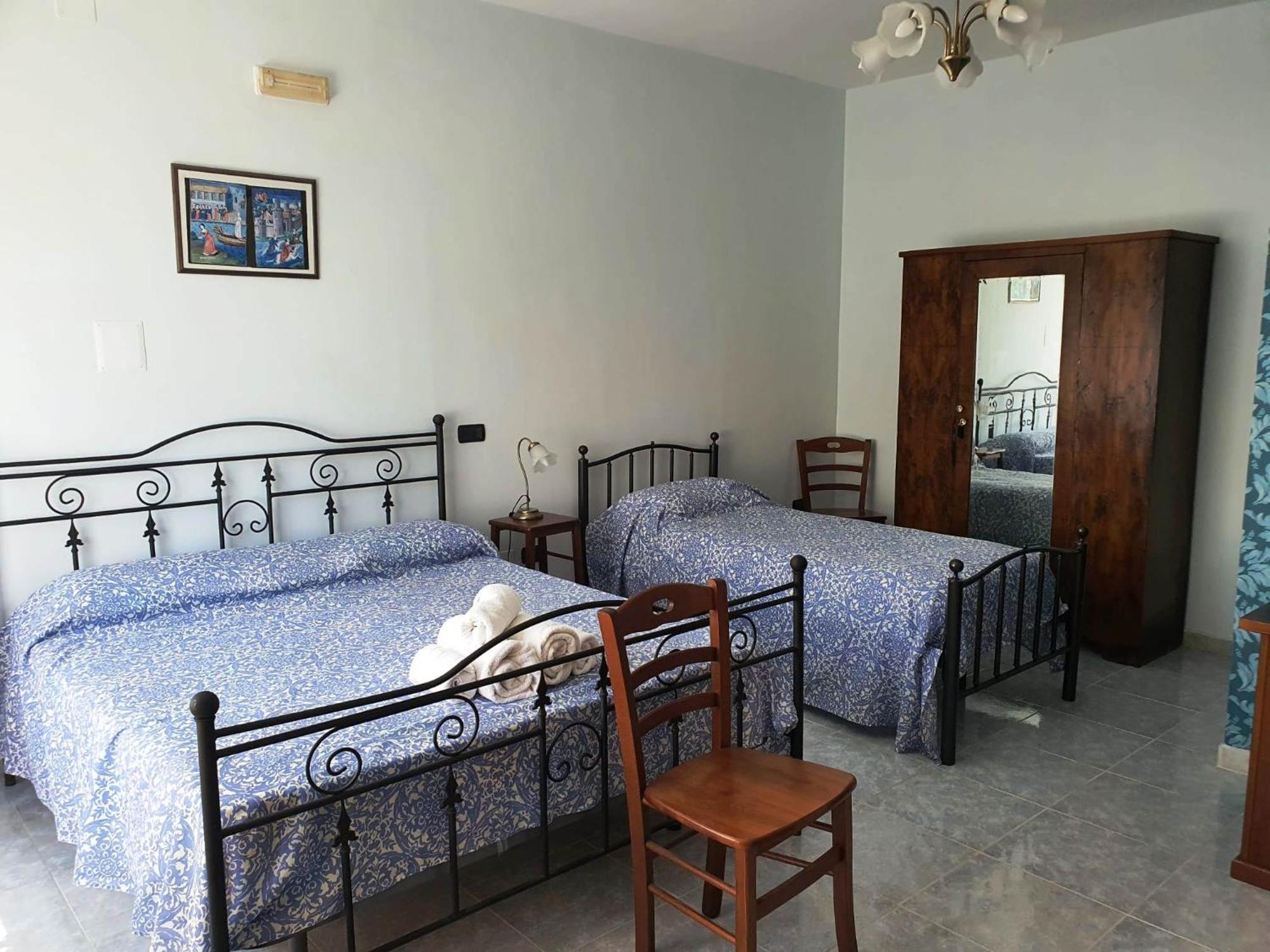 Libro Di Sogni - B&B Letterario Казертавеккья Экстерьер фото